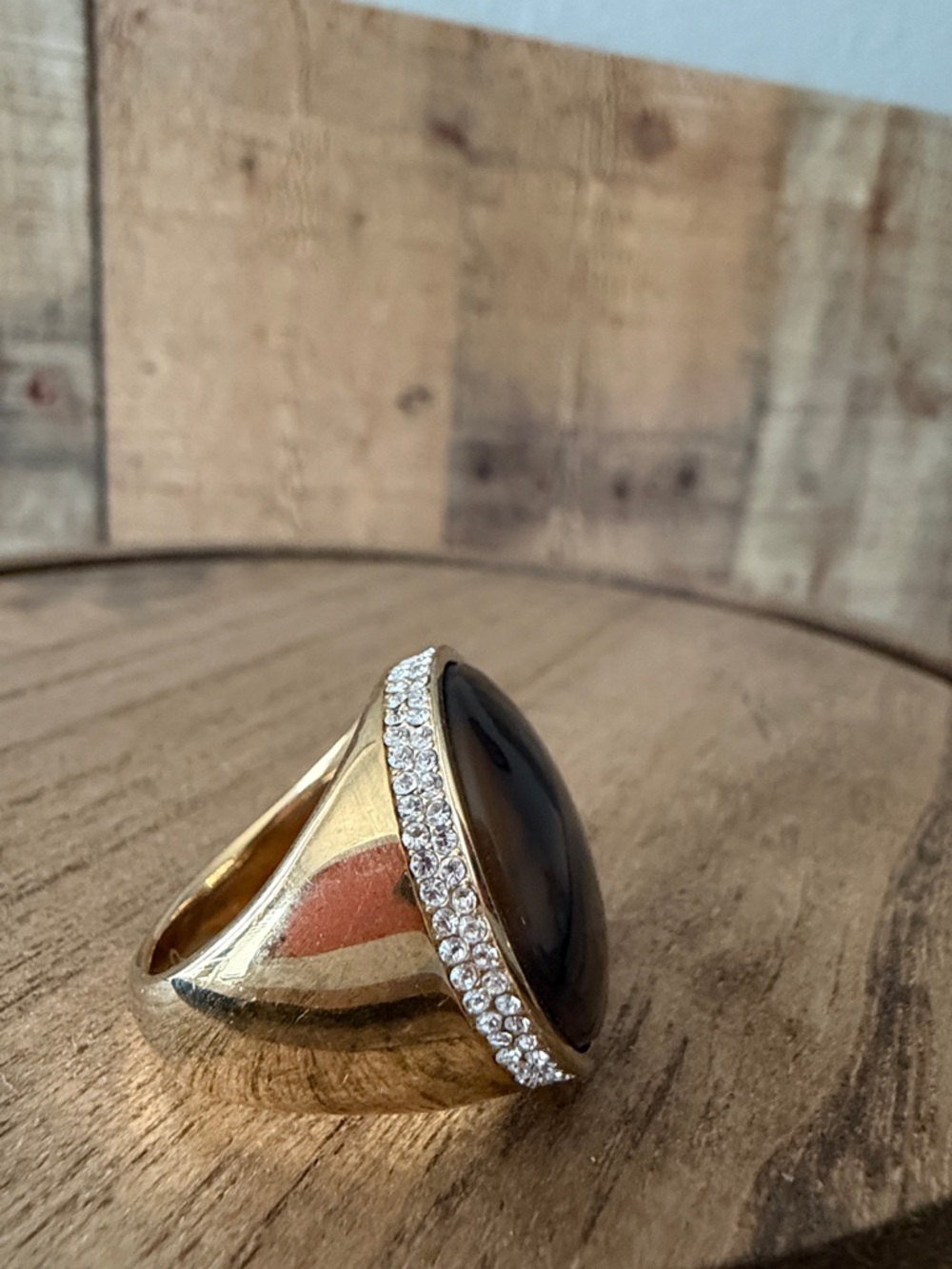 Vintage inspired Michael Kors Gold Tone & Tortoise Cocktail Ring - Picture 7 of 11